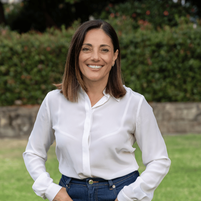 Rosanna Russo, Business Administration